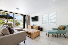 Byron Bay Beachfront Holiday Apartments Courtyard 1